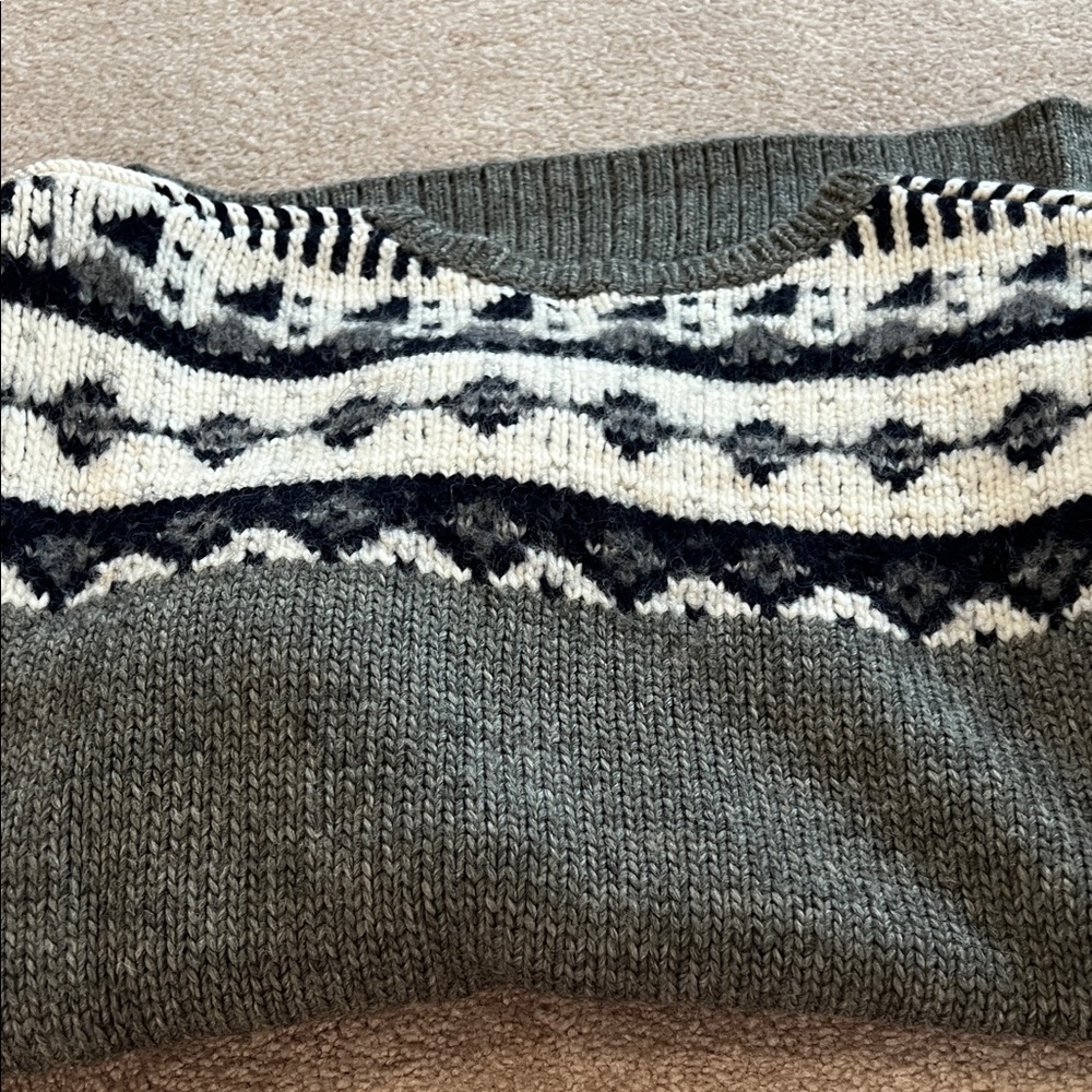 LOFT Gray Blue and White Patterned Crewneck Hi Low Sweater - Picture 7 of 8
